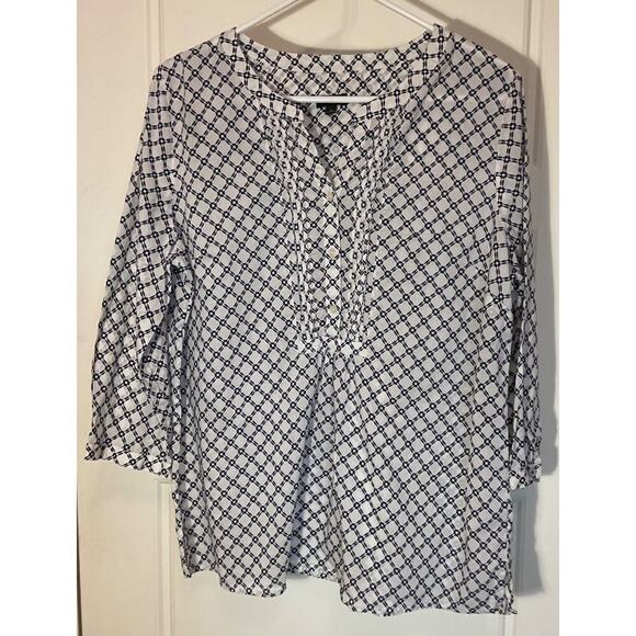 Talbots Tops - Talbots Navy/White Geometric 3/4 Sleeve Pin Tuck Pleating 100% Cotton Blouse L